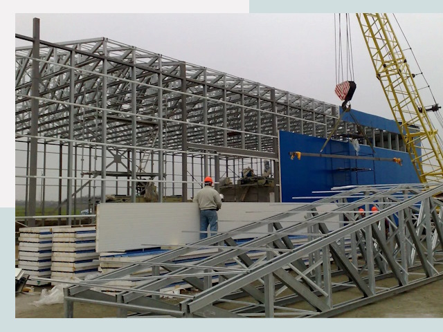 Строительство заводов в Лянторе