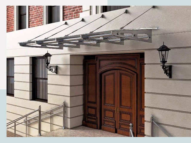 Металлические козырьки от 614 руб. в Лянторе